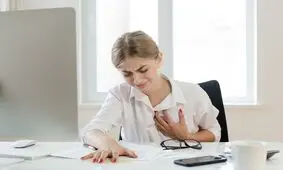 این علائم به زنان هشدار حمله قلبی می‌ دهد