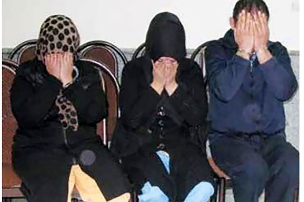 بازداشت 2 زن که امامزاده داوود را به هم ریختند/ یک مرد هم اجیر کرده آنها بود