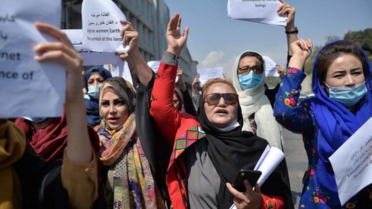 حمله طالبان به اعتراضات زنان در کابل/ عکس