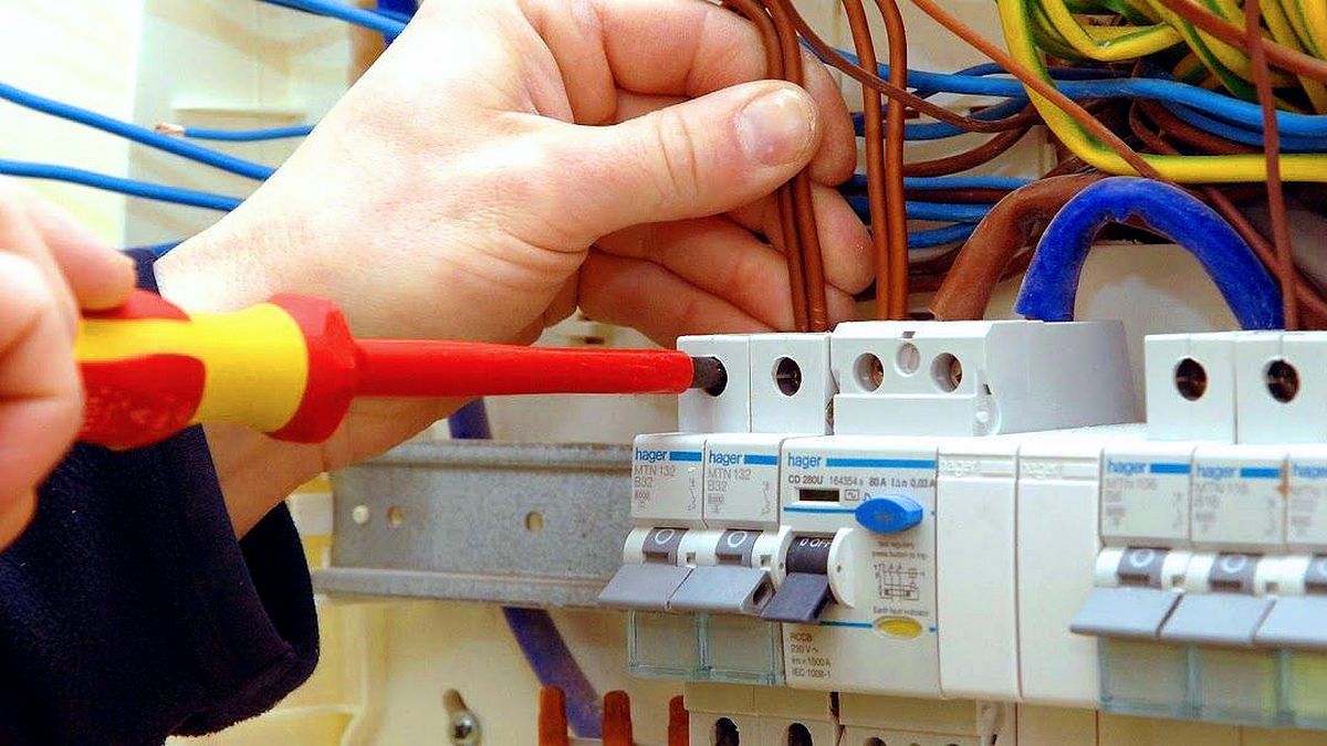 برای دریافت کارت مهارت برق ساختمان چه باید کرد؟