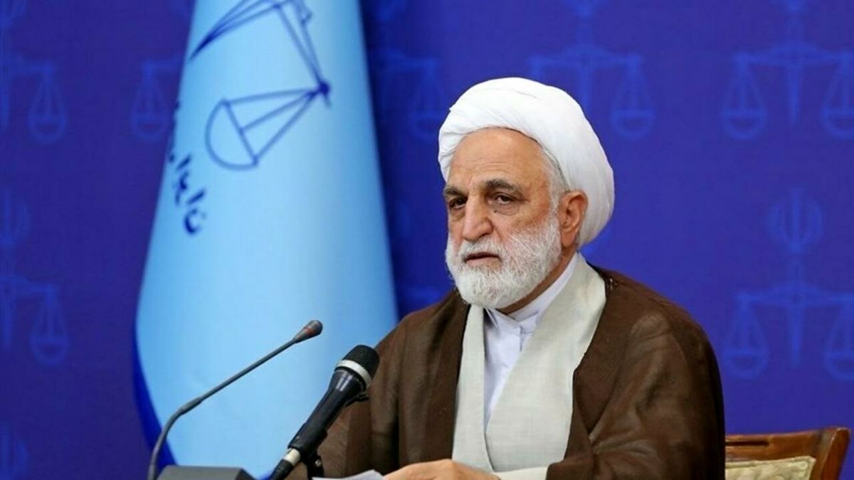 ممکن است کاری که از دست لوطی در یک محله برمی‌آید، از شورای حل اختلاف ساخته نباشد