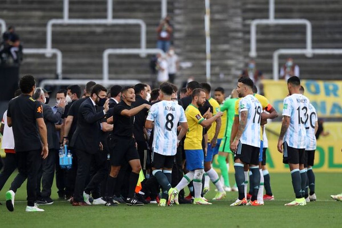 تعلیق بازی برزیل-آرژانتین در دیداری جنجالی/ ورود پلیس فدرال برای دستگیری بازیکنان