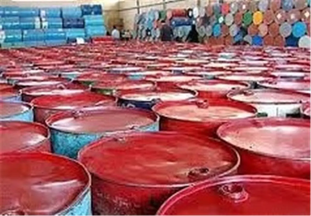 شناور حامل ۲۴ هزار لیتر سوخت قاچاق در مرز دریایی خلیج‌فارس بندر بوشهر توقیف شد