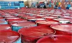 شناور حامل ۲۴ هزار لیتر سوخت قاچاق در مرز دریایی خلیج‌فارس بندر بوشهر توقیف شد