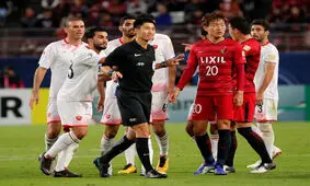 آشنایی با داور بازی ایران - عراق/ مرد چینی با ۷ قضاوت‌ برای پرسپولیس!