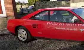 شکستن شیشه‌ های خانه بر اثر صدای اگزوز فراری/ ویدئو