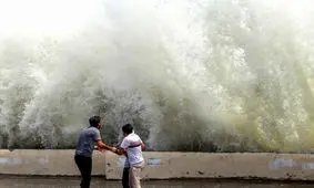 افزایش ارتفاع موج در خلیج فارس و دریای خزر