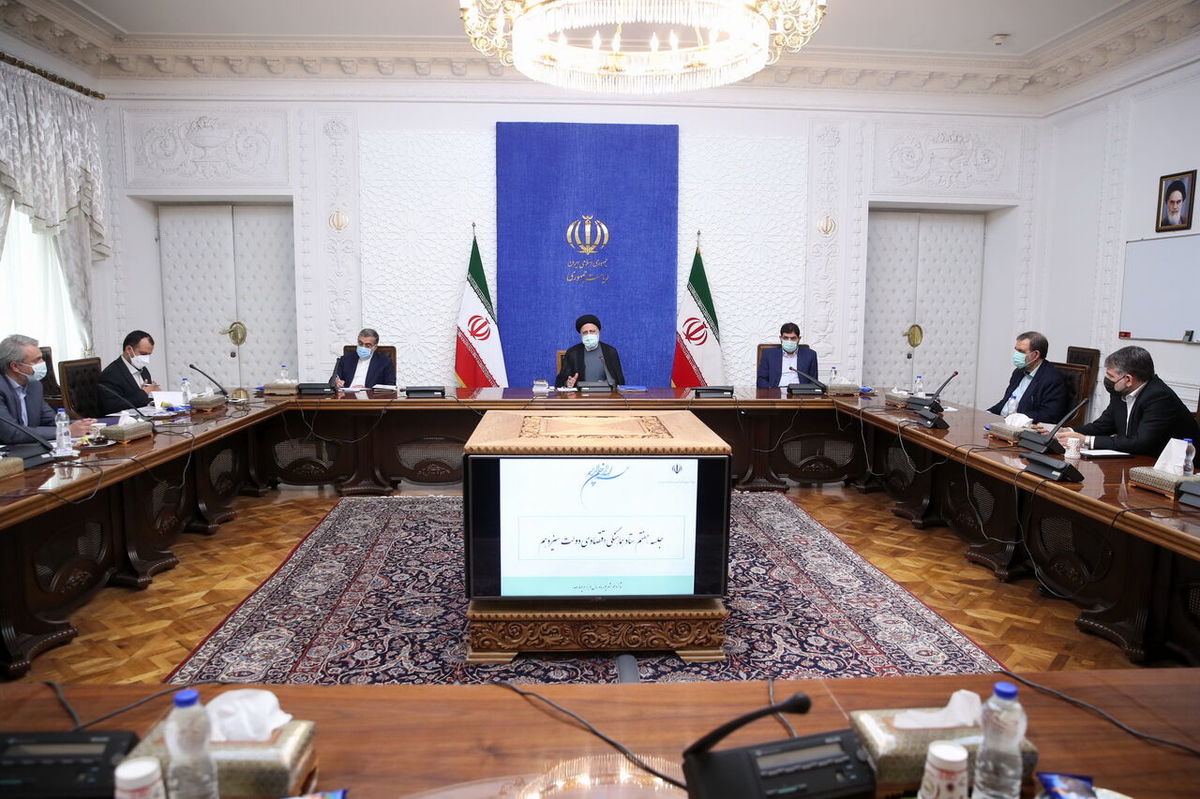 رییسی: رویکرد دستگاهها از وارداتمحوری به صادراتمحوری اصلاح شود