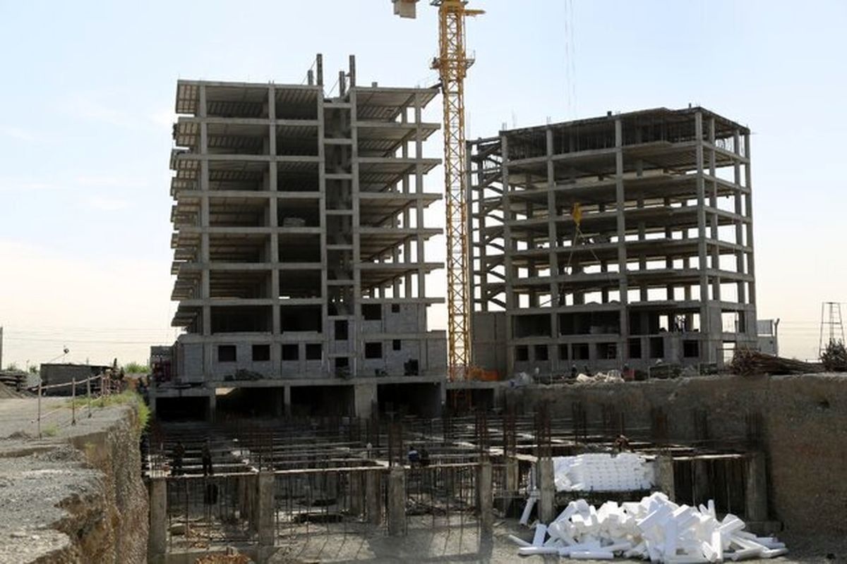 برای ساخت سالانه یک میلیون واحد مسکونی، دولت با بخش خصوصی تعامل کند / صدور مجوزهای ساخت و ساز نباید سختگیرانه باشد