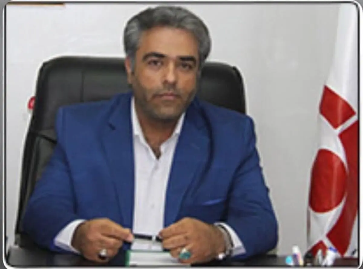 غرفه داران میدان الغدیر با اجاره غرفه و باراندازها به دلال ها ؛ باعث گرانی میوه و تره بار شده اند / آنها نسبت به اقدامات شهرداری و دادگستری در خصوص جلوگیری از فعالیت دلال ها در میدان الغدیر معترض هستند!
