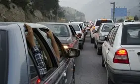 ترافیک در جاده چالوس سنگین است