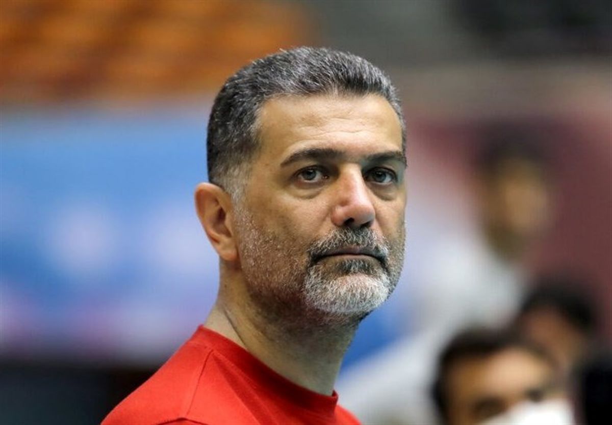 عطایی: امروز تنها به ۶ بازیکن ما غذا رسید/ گوش شنوایی وجود ندارد