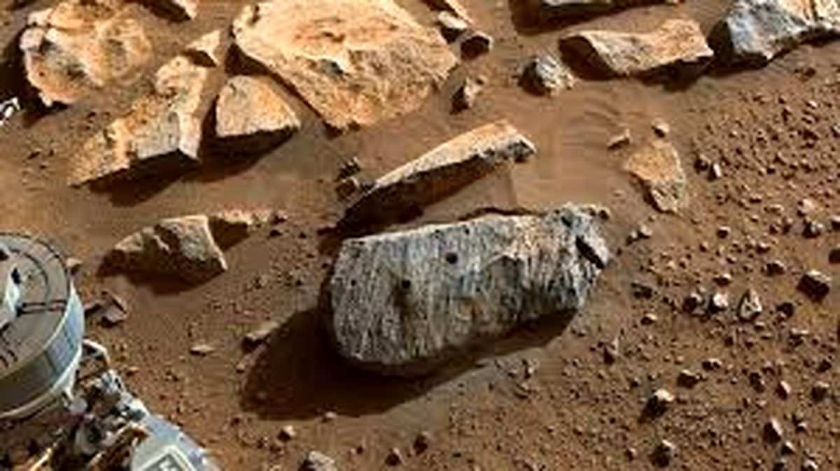 نمونه‌ برداری «پشتکار» از سنگ‌ های مریخ، فرضیه وجود حیات در گذشته سیاره سرخ تقویت شد