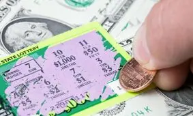 مرد خوش شانس برای سومین بار برنده جایزه بخت آزمایی شد