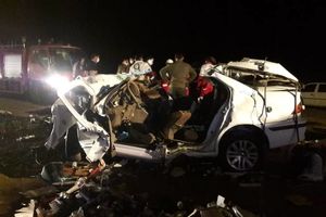 ۵ کشته و یک مصدوم بر اثر تصادف شدید دو خودروی سواری در اردبیل