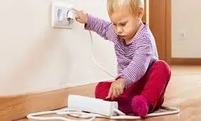 چگونه خانه را برای کودکان ایمن کنیم/ ویدئو