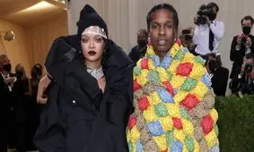 ریحانا با یک «مشکیِ پُف‌دار» و پوشش سر در مت‌گالا/ ویدئو