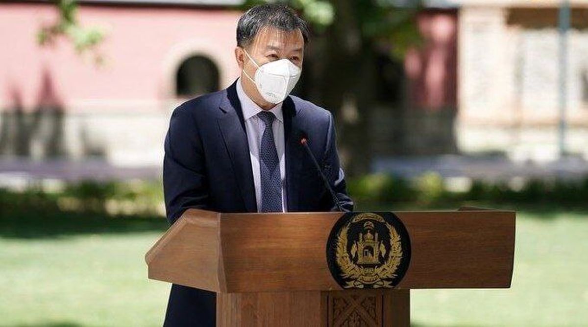 سفیر چین در افغانستان خواستار لغو تحریم طالبان شد