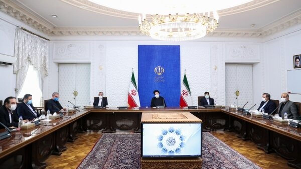 شتاب مضاعف در روند واکسیناسیون گروههای مختلف شغلی ضروری است