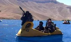 دستور طالبان به نیروهای خود: زیاد خوشگذرانی نکنید؛ سلفی هم نگیرید