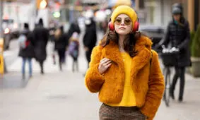 چگونه مثل سلنا گومز جذاب لباس بپوشیم؟