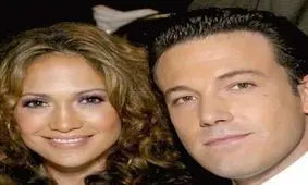 بن‌ افلک و جنیفر لوپزِ خوشحال و خندان در نیویورک