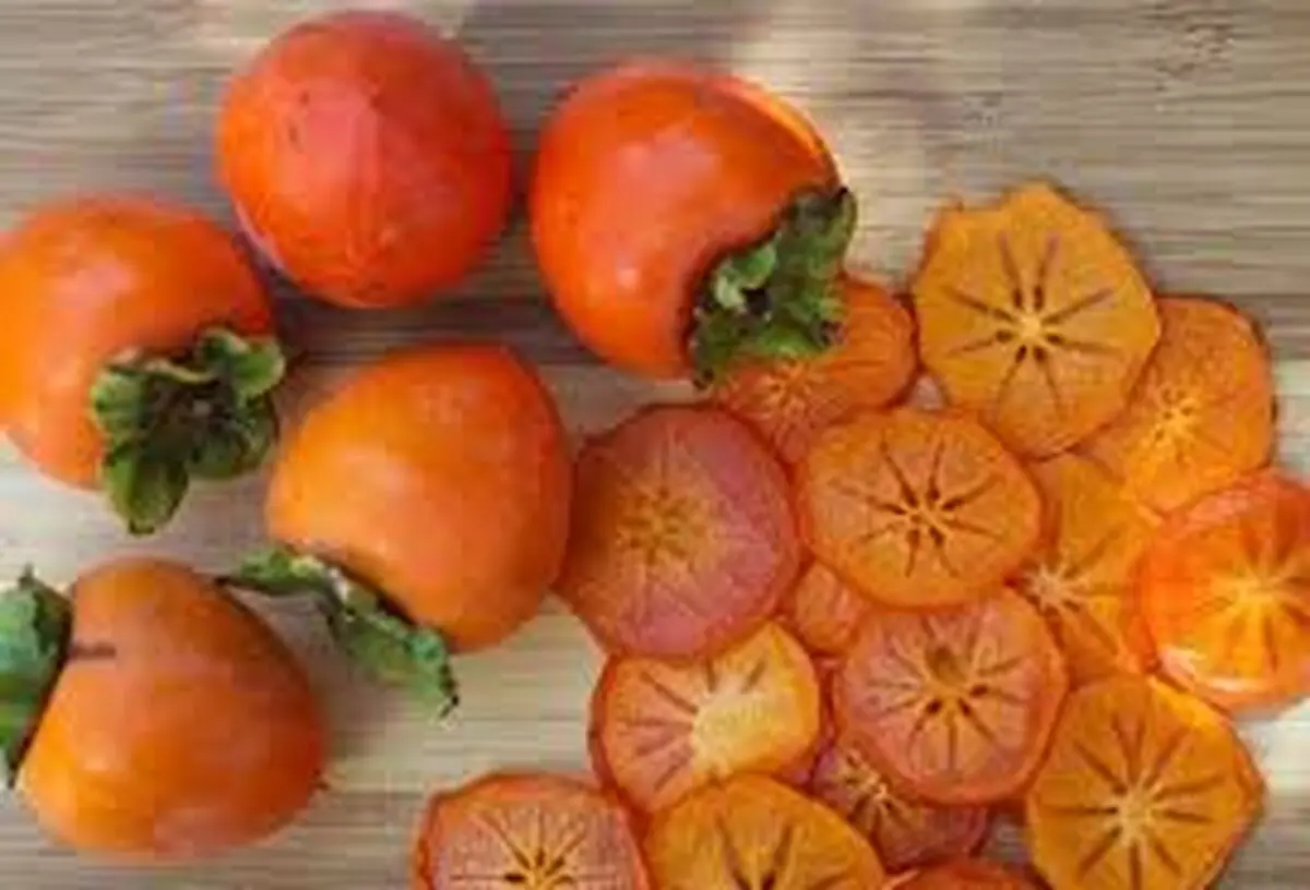 چهار روش برای خشک کردن خرمالو