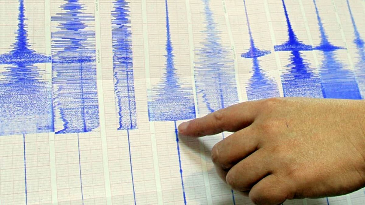 اعلام آمادهباش به سراسر خوزستان در پی زلزله "چلگرد"