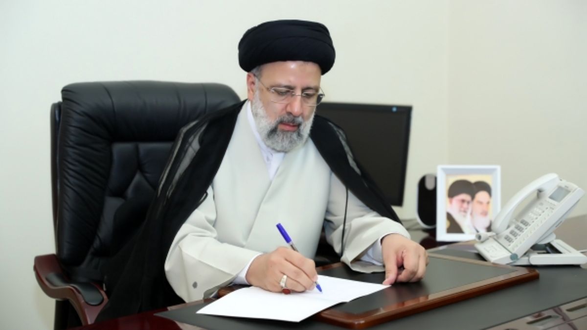 رئیسی قانون انتقال محکومین با روسیه را برای اجرا ابلاغ کرد