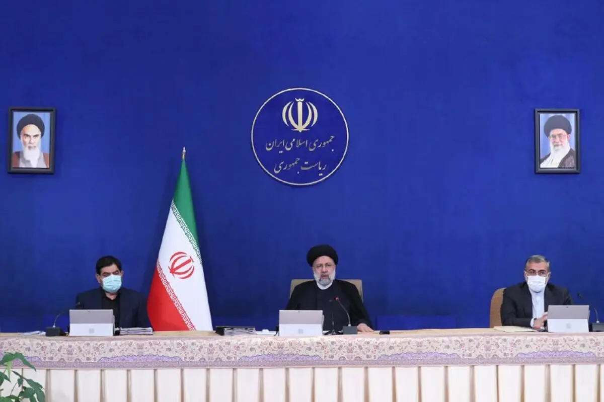 راه علاج مشکلات کشور رونق تولید است/ باید از واکسن سازان داخلی حمایت کنیم
