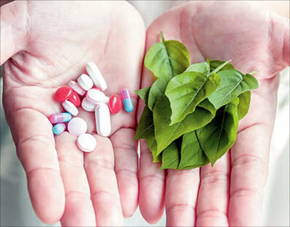 هیچ یک از توصیه های طب ایرانی نمی‌تواند جایگزین واکسیناسیون شود