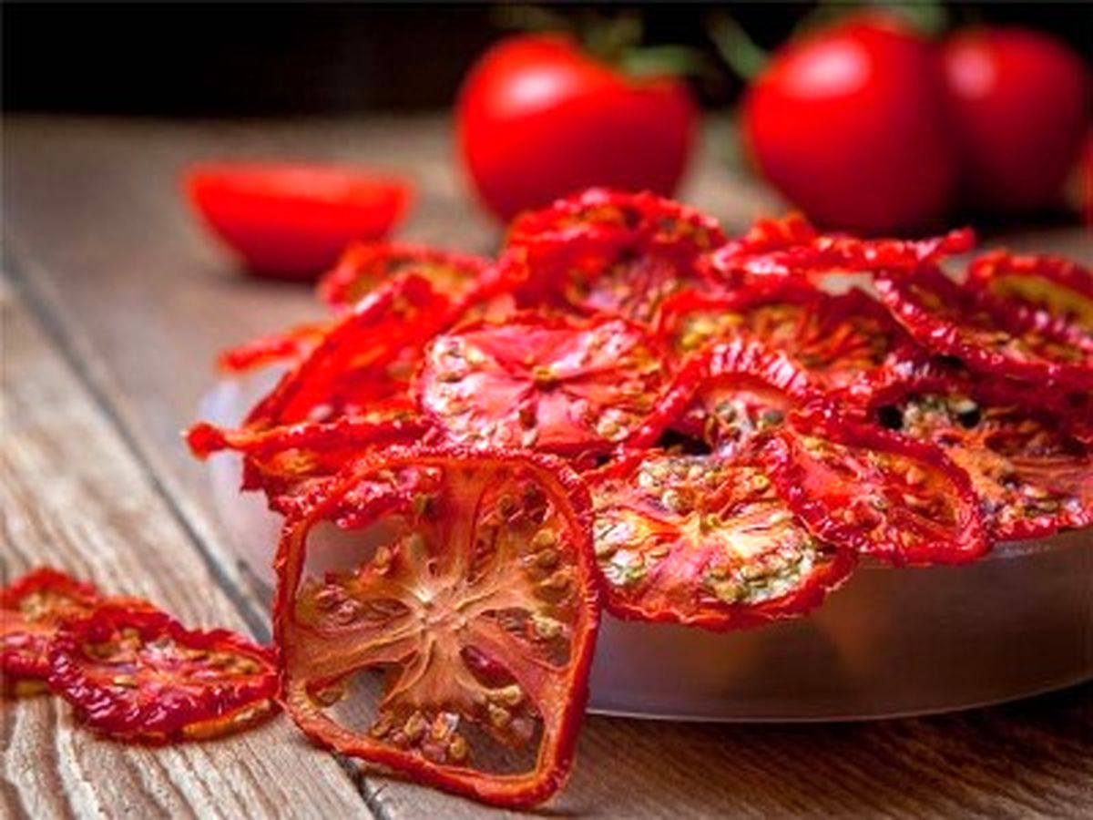 گوجه خشک شده طعم دار، یک چاشنی عالی