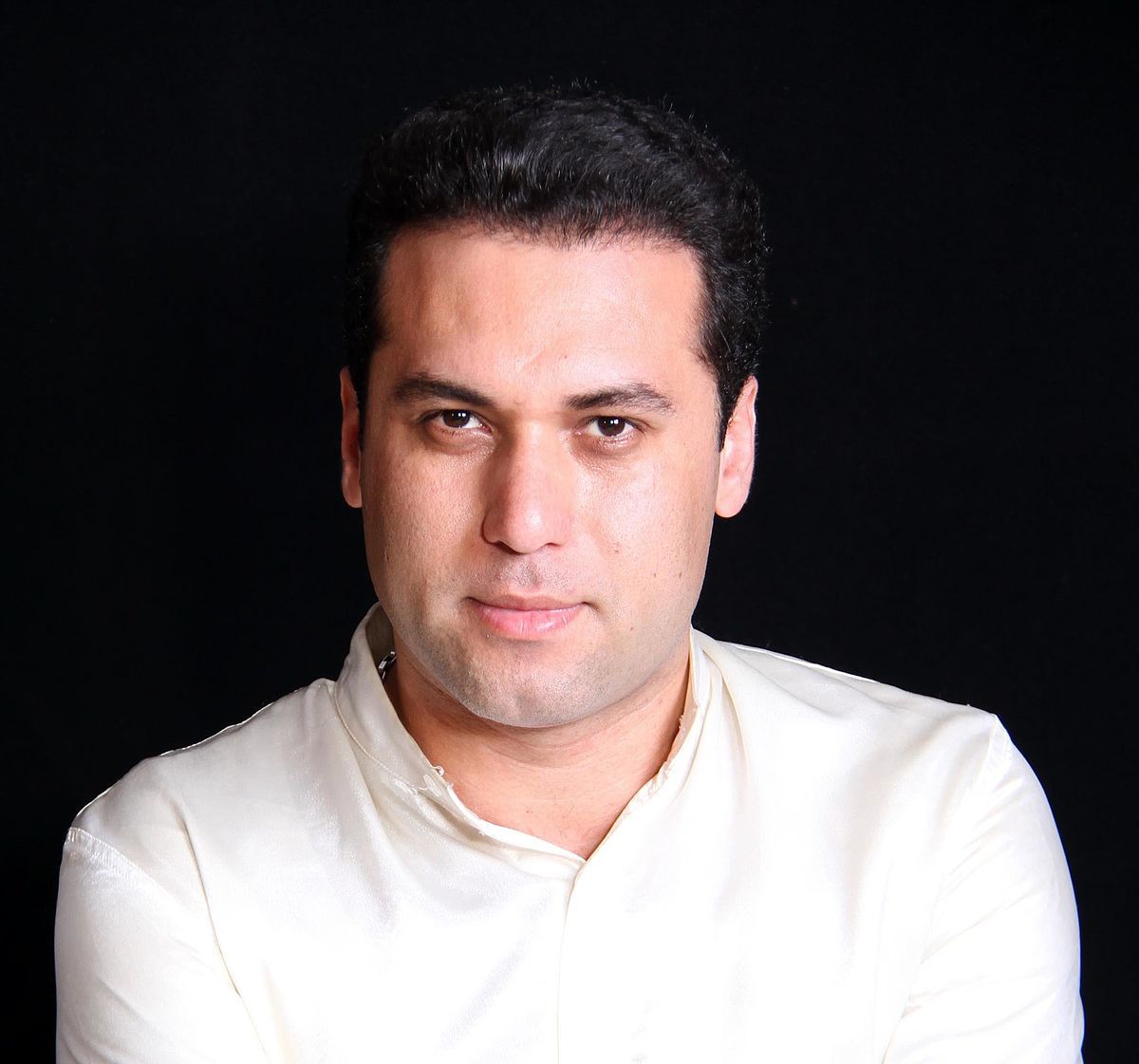 موسیقی «شعر» را به دل جامعه میبرد