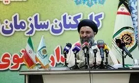 ماموران پلیس روی کسی دست بلند کردند، مردم گزارش دهند