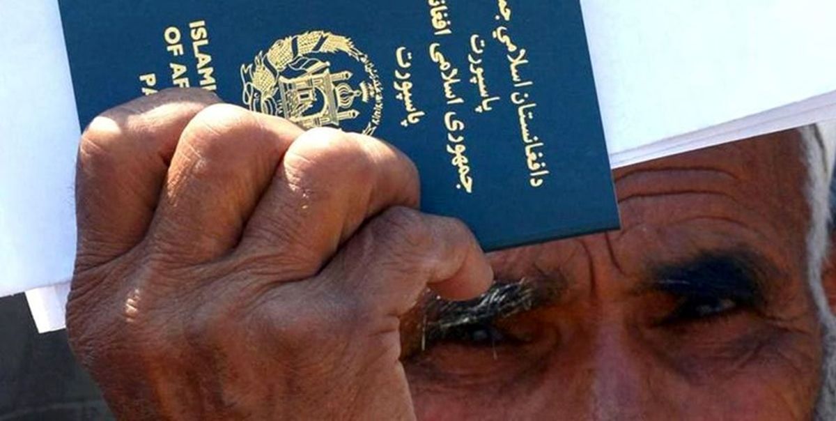طالبان: روند صدور گذرنامه و شناسنامه الکترونیکی از سر گرفته میشود