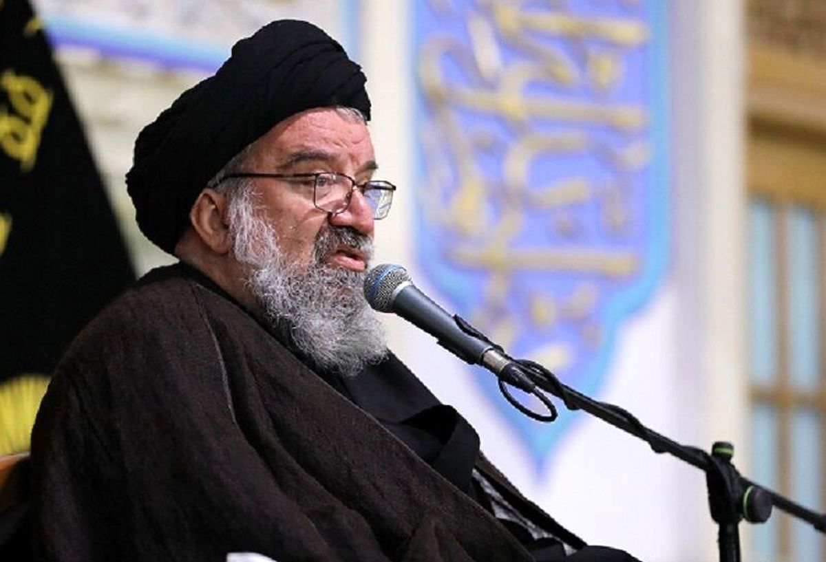 احمد خاتمی: دموکراسی غربی مردم را جای خدا مینشاند؛ این شرکآلود است/ مردم باید قانون خدا را برترین بدانند
