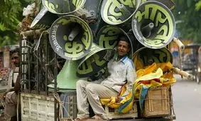 آلودگی صوتی در هند/ وزیر ترابری خواستار جایگزینی بوق خودروها با نوای موسیقی شد