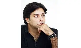 حمیدرضا پگاه مجری یک مسابقه شد