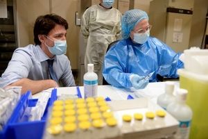 کانادا حقوق واکسن نزده‌ها را قطع می‌کند