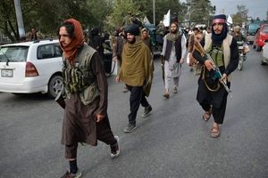 اختلاف نظر 2 جنگجوی طالبان بر سر حوریان بهشتی!/ ویدئو