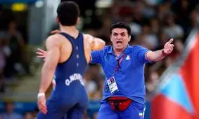 محمد بنا: ستاره های جدیدی در کشتی فرنگی ظهور کردند/ من با سالتو زدن خوشحالی خود را نشان دادم