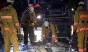 اصرار گوینده خبر به خواندن خبر در زلزله ۶ ریشتری/ ویدئو