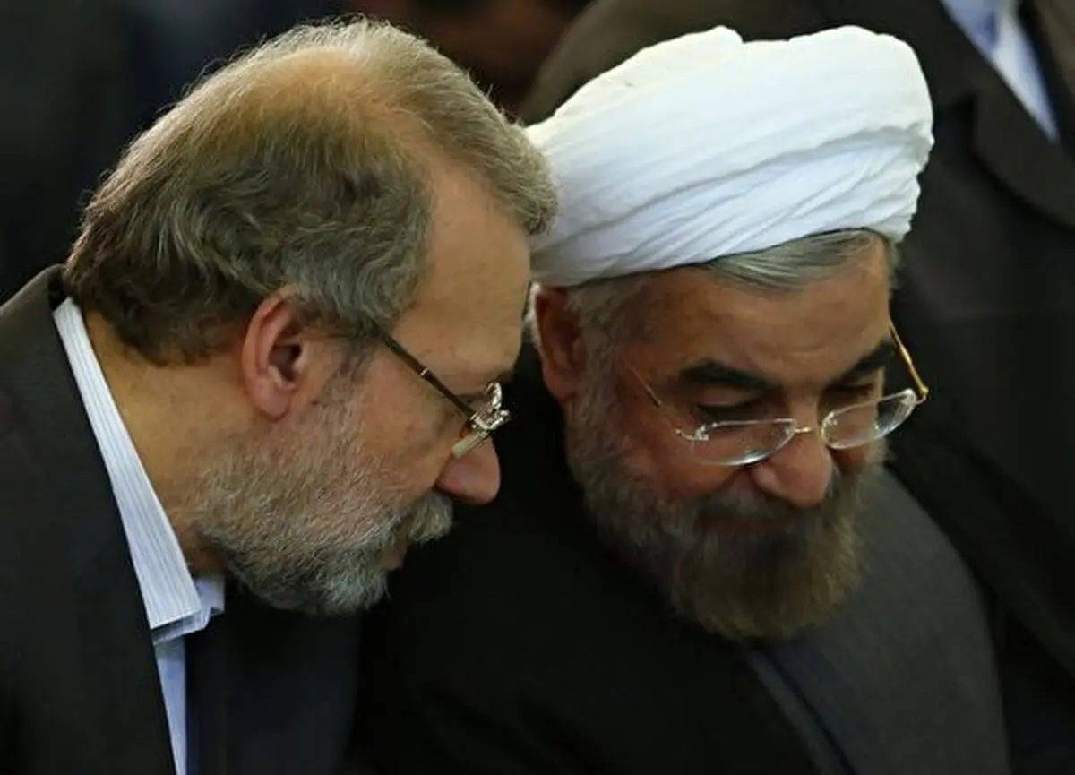 روزه سکوت این دو نفر دارد می شکند / روحانی و لاریجانی چه در سر دارند؟