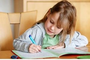 کند نویسی در کودکان/ چگونه سرعت نوشتن کودکان را افزایش دهیم؟