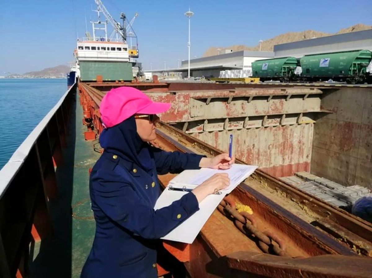 اولین زن دریانورد دریای خزر: زنان اجازه تحصیل در دانشگاه های دریایی را ندارند
