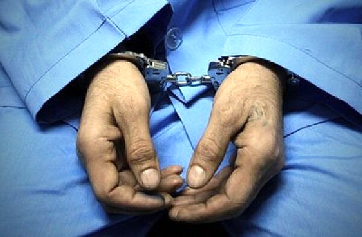 سرقت گوشواره یک زن در پوشش مأمور تست کرونا/ ویدئو