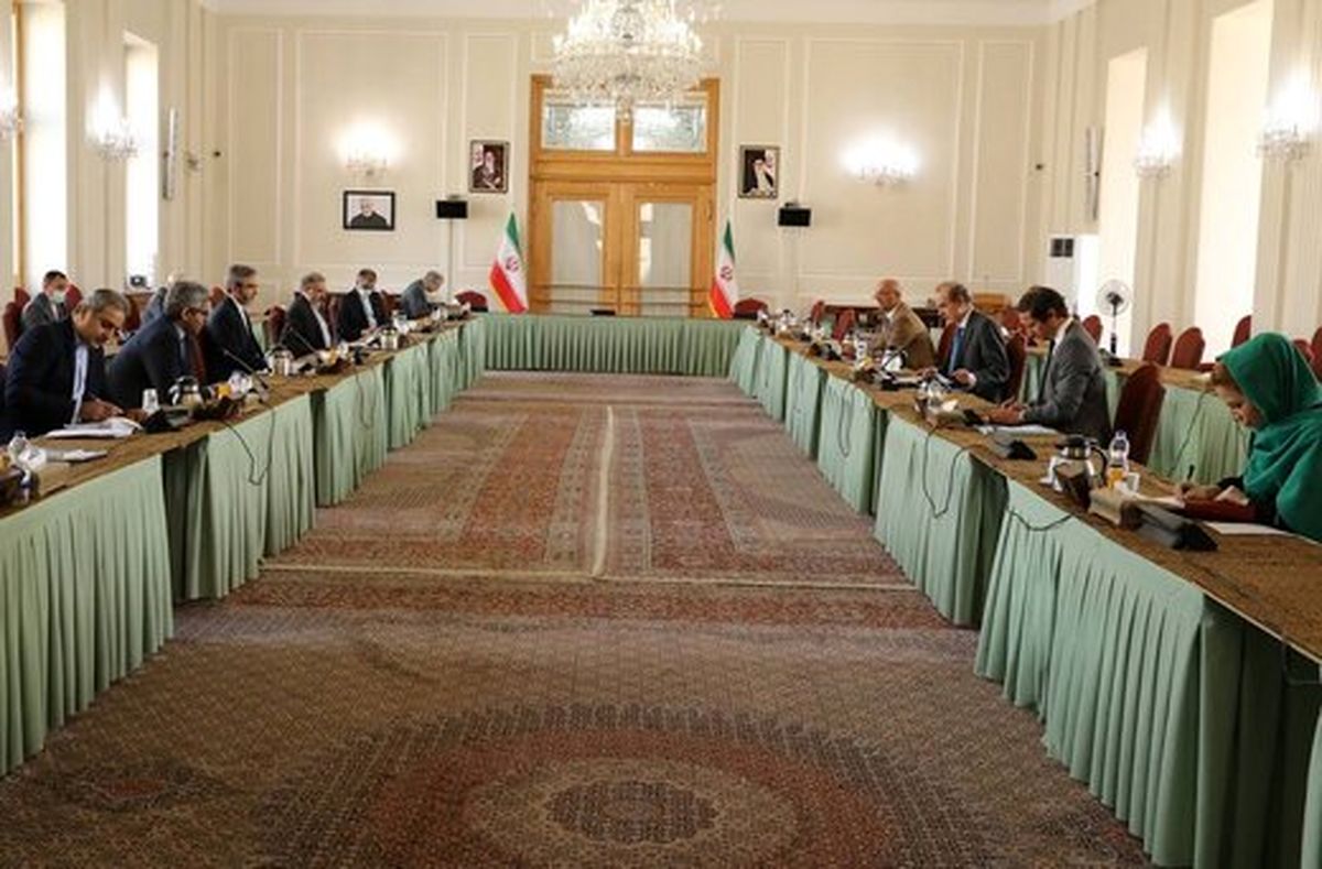 باقری کنی در دیدار مورا: ایران برای مذاکره ای که نتیجه آن ملموس باشد آماده است