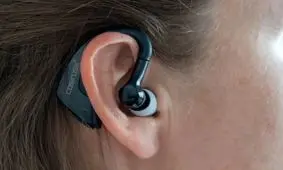 نظارت بر مبتلایان به کووید-۱۹ با دستگاهی مشابه سمعک