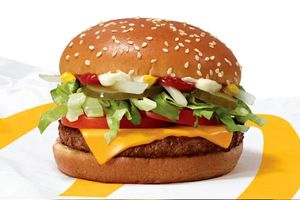 عرضه همبرگر مصنوعی "مک دونالد" از ۱۲ آبان