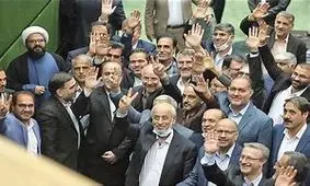 مردم هرچه اعتراض کنند، نمایندگان مجلس کار خودشان را می کنند